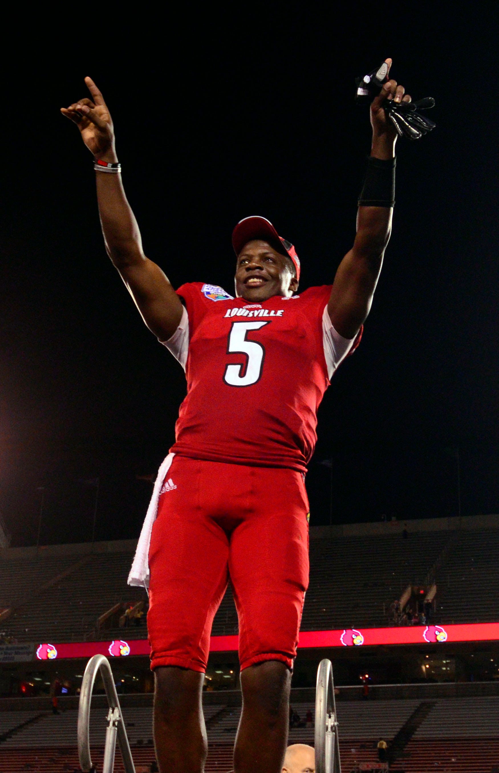 teddy bridgewater louisville jersey